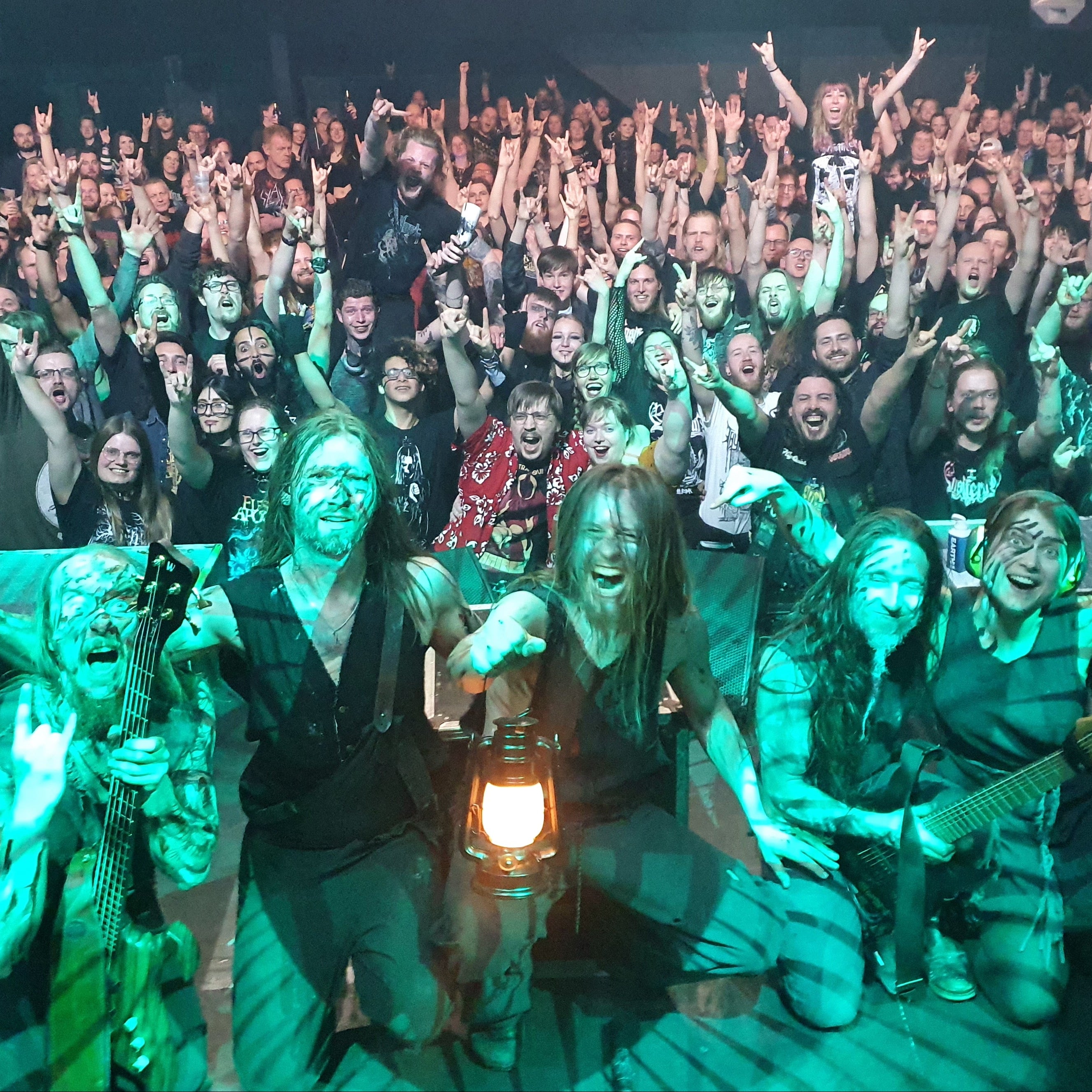 THE Hand Lantern (EXCLUSIVE)